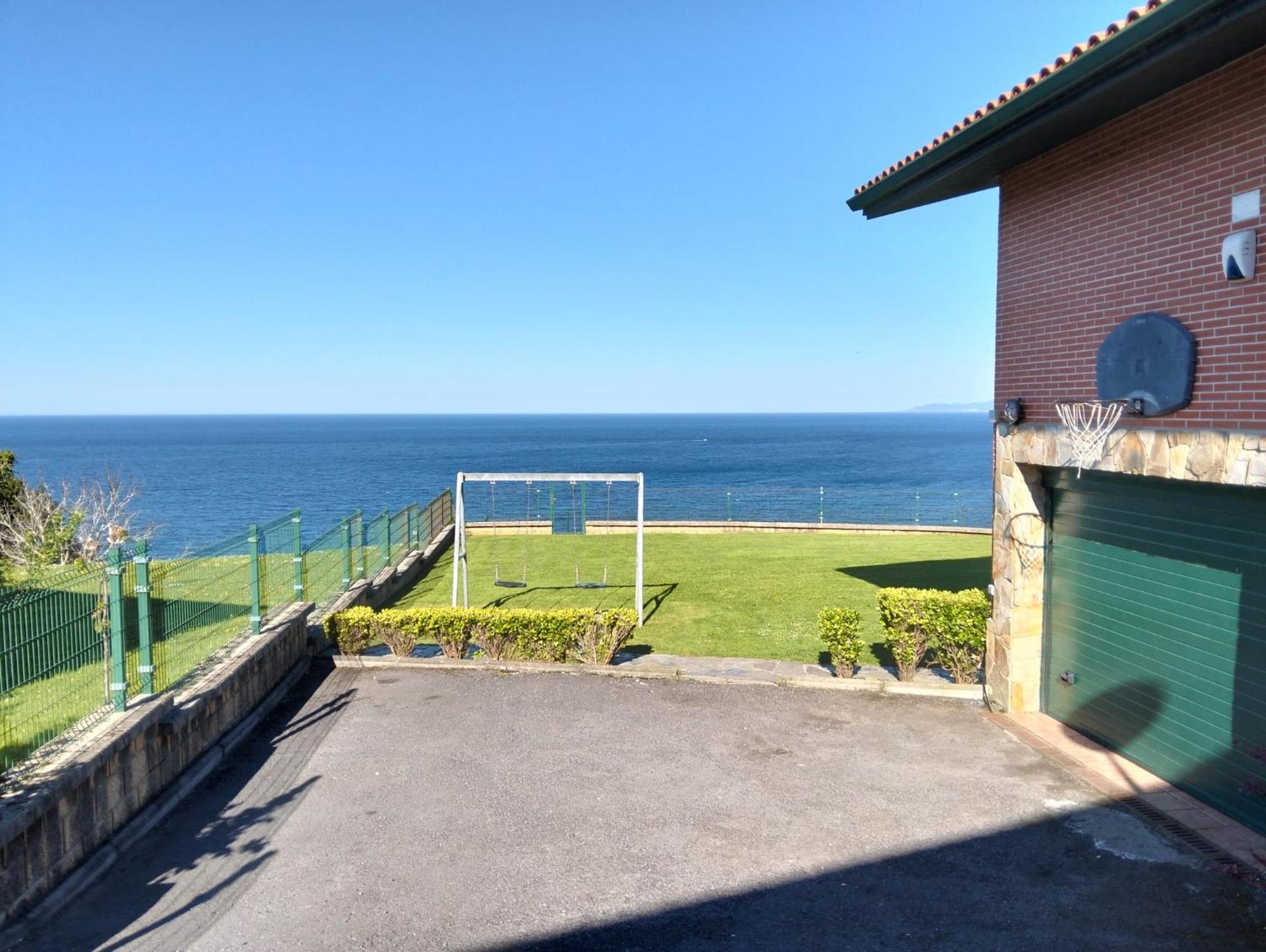 Villa La Ballena De Sonabia Oriñon Extérieur photo